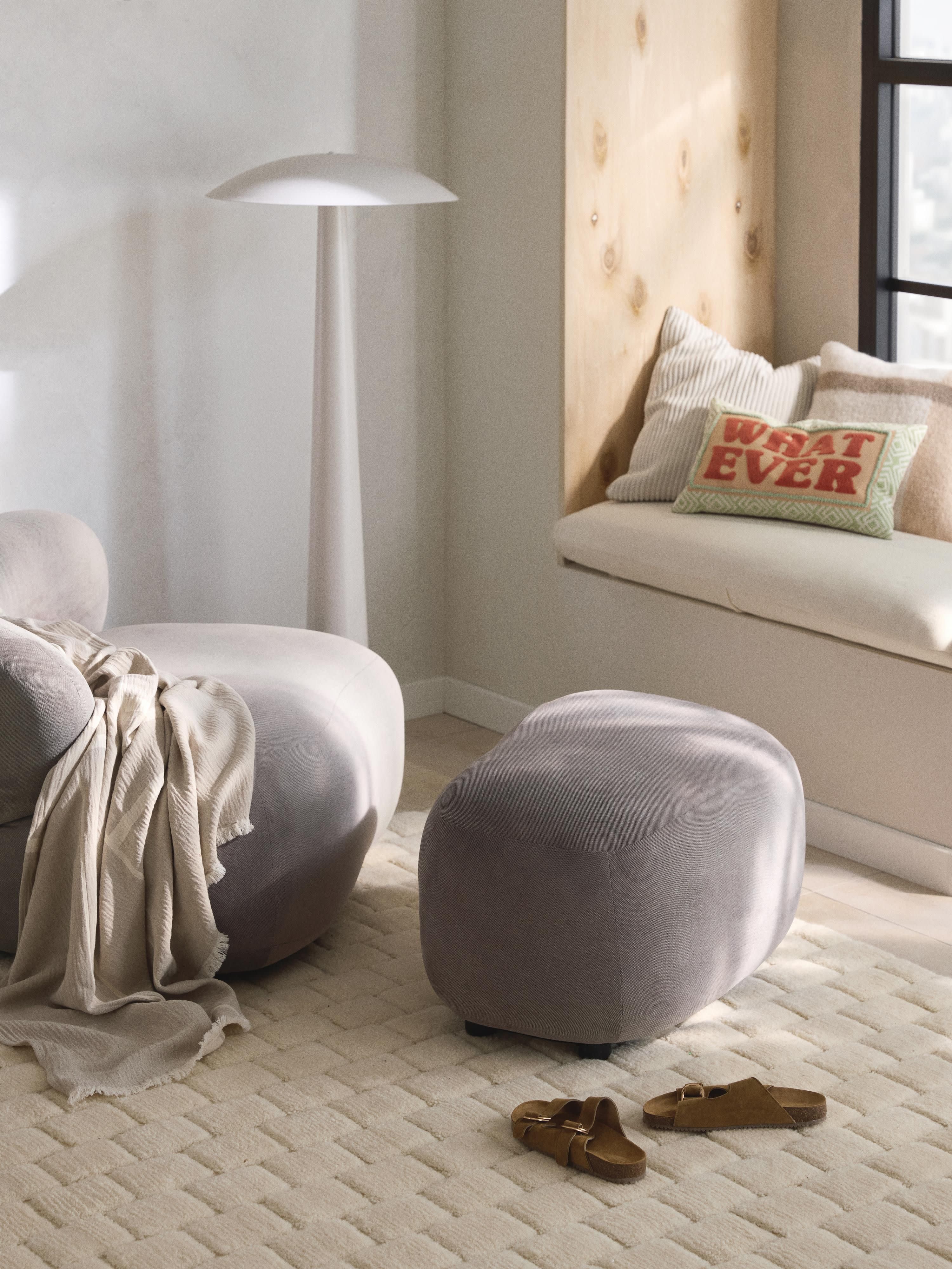 Alba Lounge Armchair