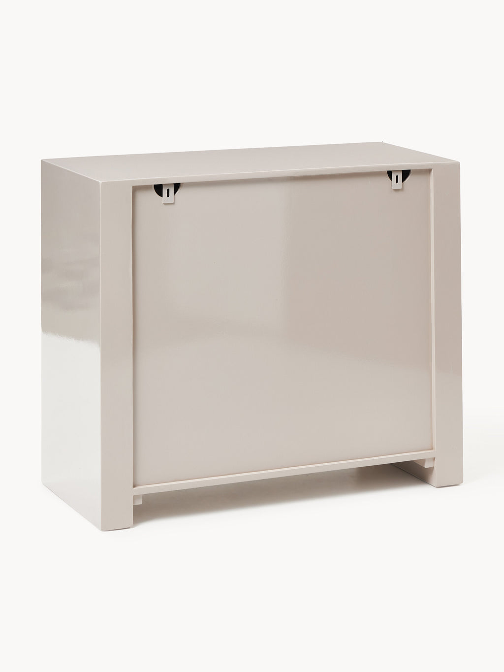 Liv Dresser
