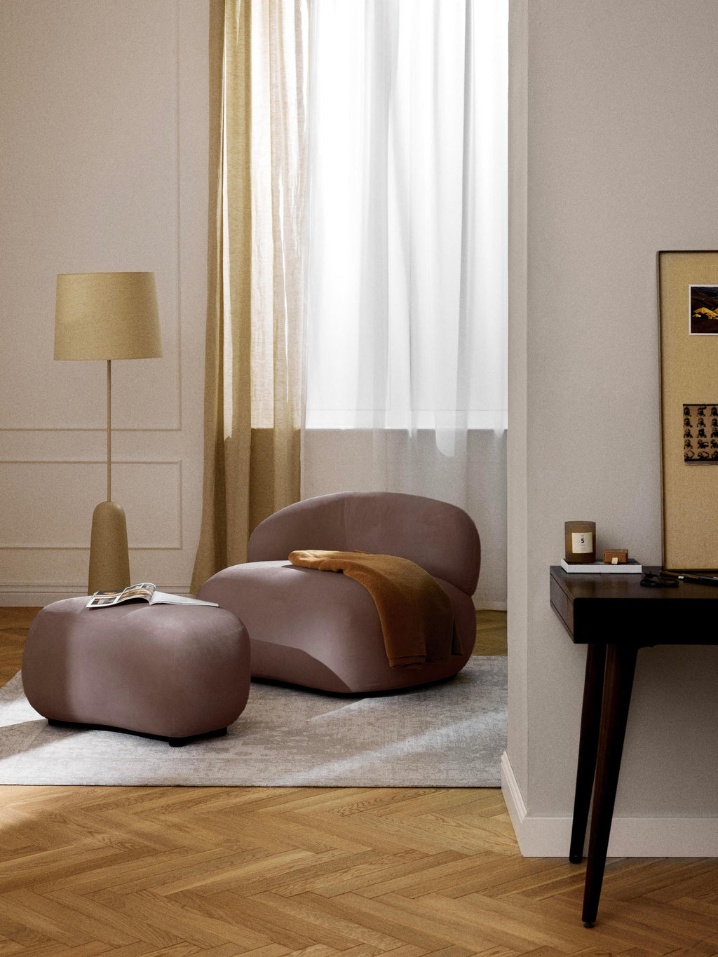 Alba Lounge Armchair