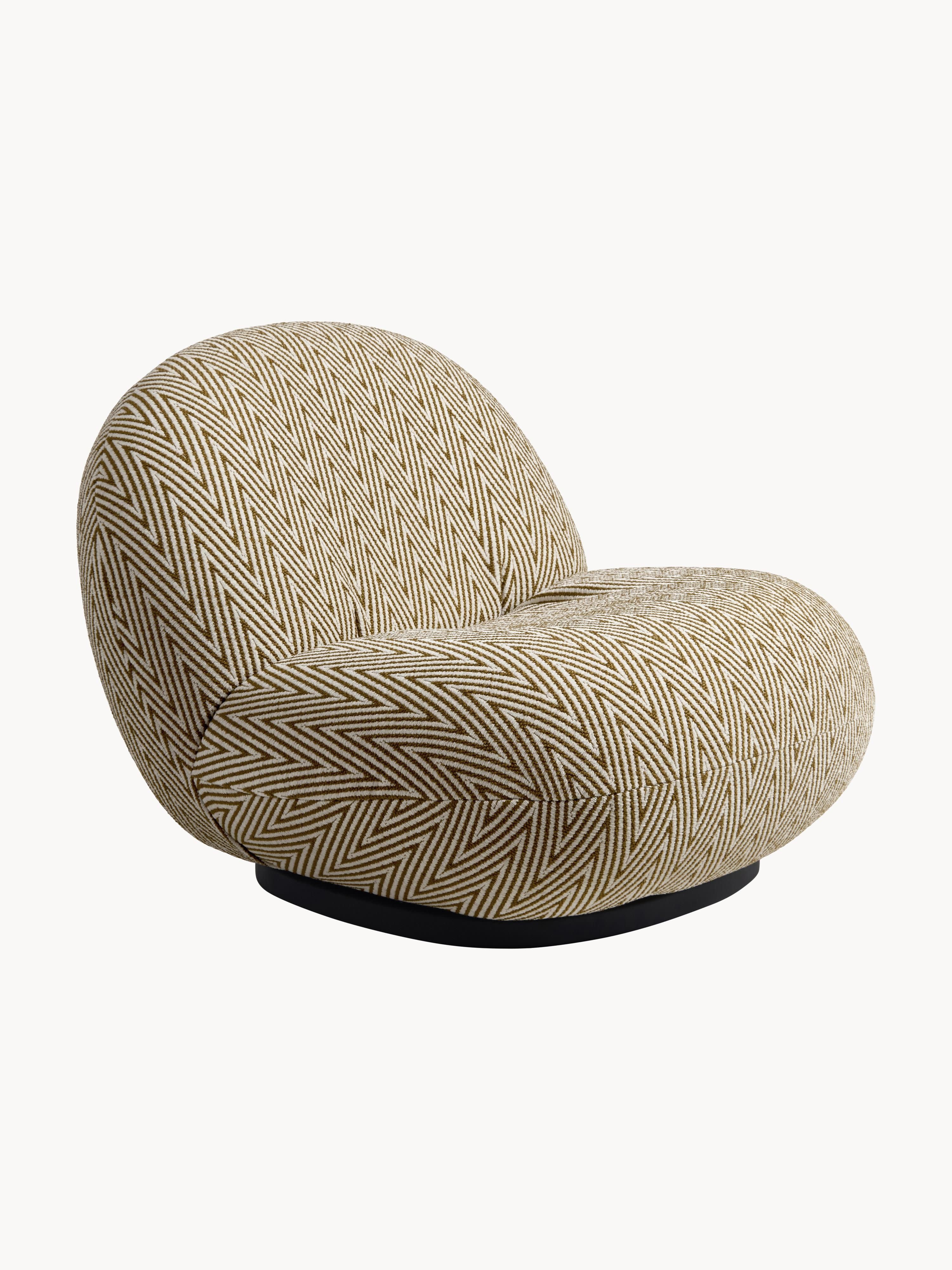 Pacha Swivel Garden Lounge Chair