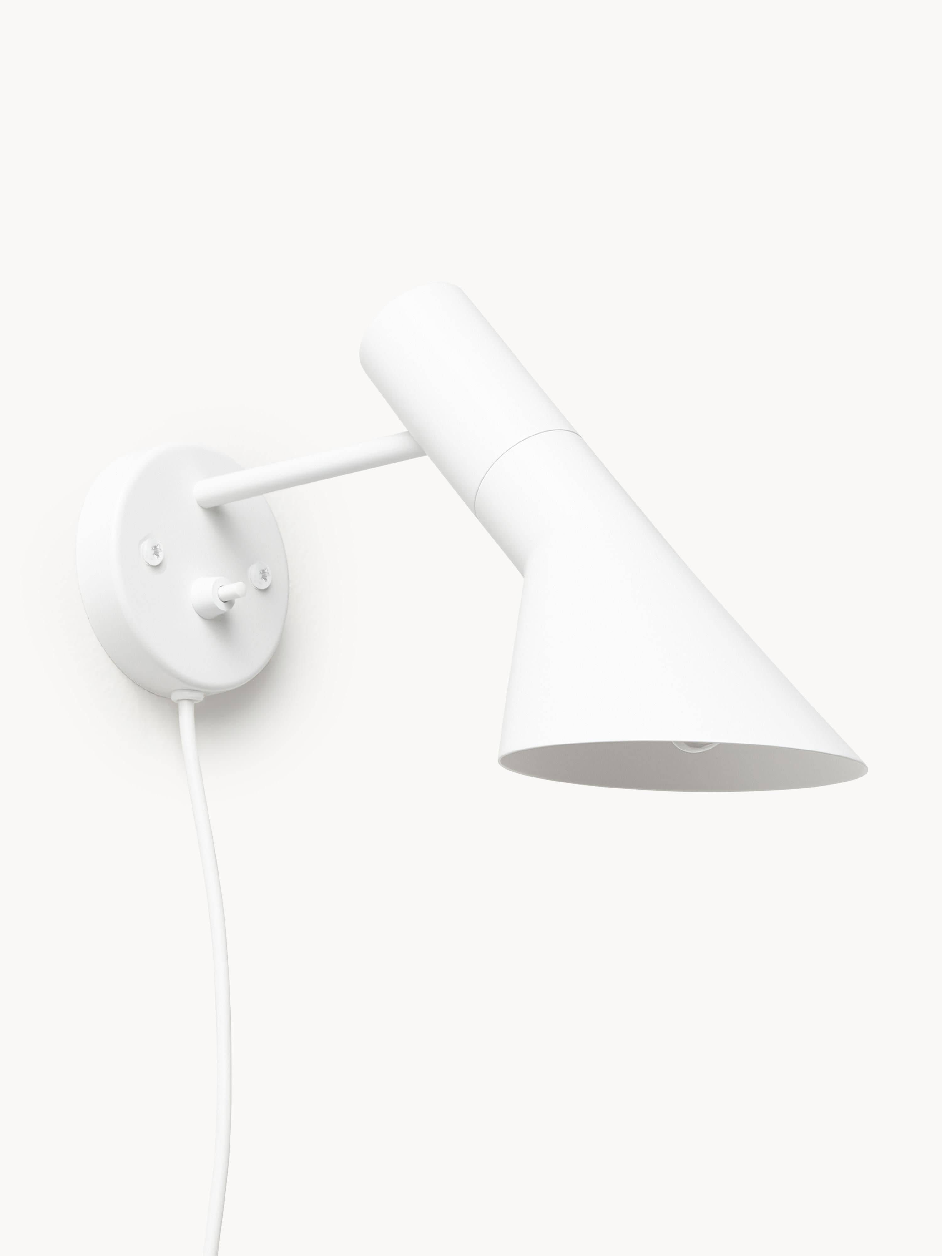 AJ Wall Lamp with Plug