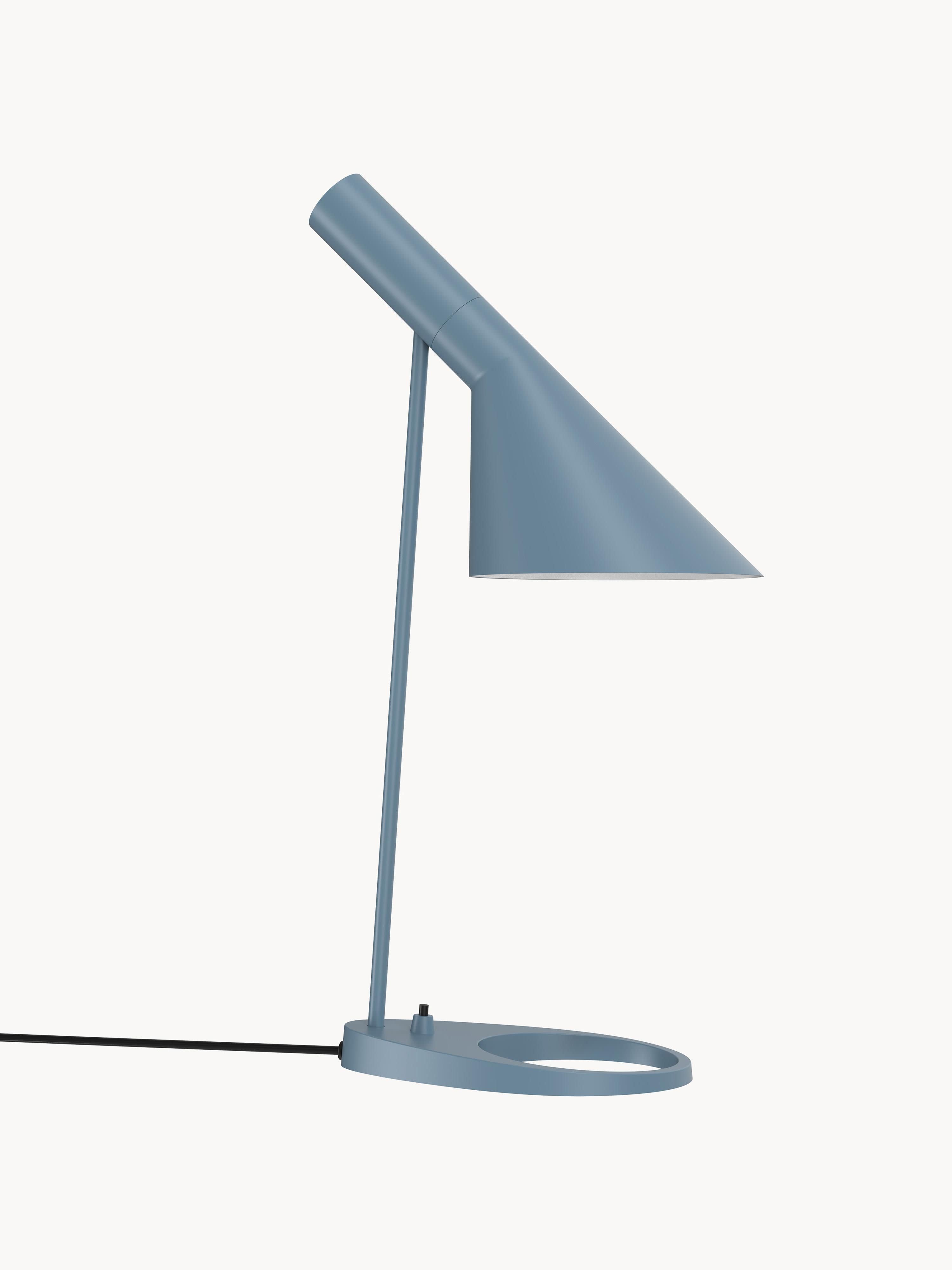 AJ Desk Lamp