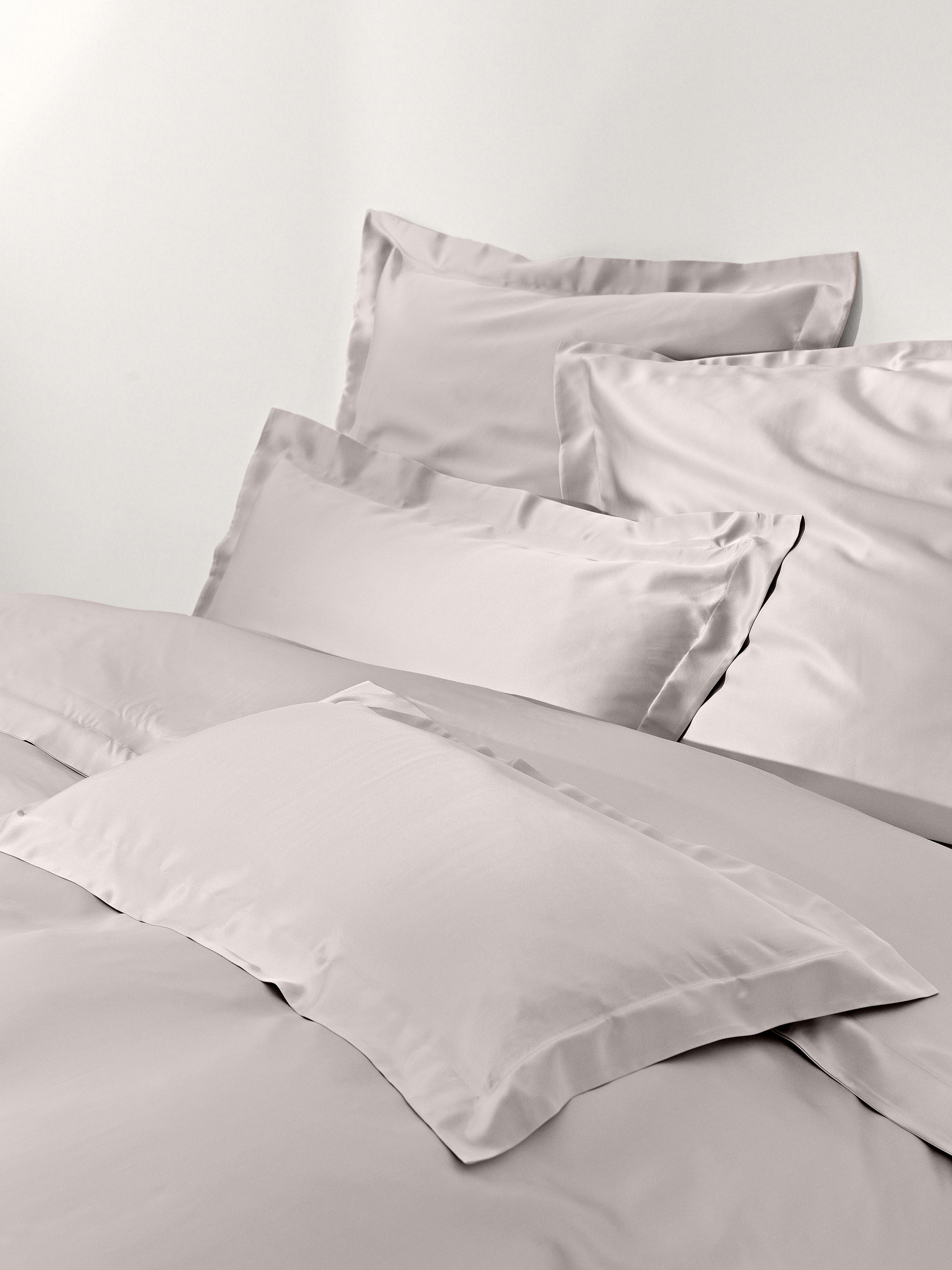 Gallery image 1 - Silk Duvet Cover Sylvie