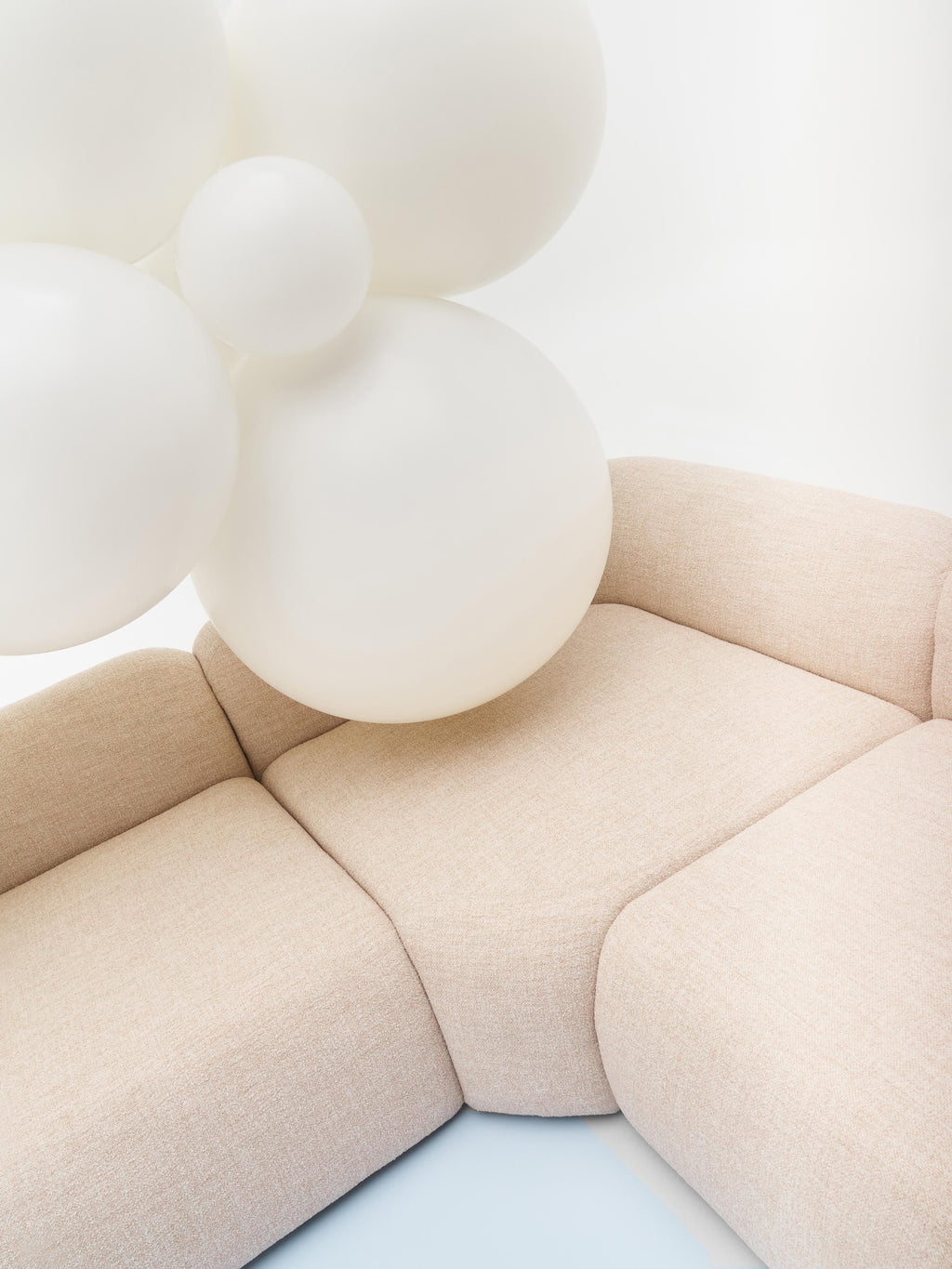 Wolke Round Bouclé Corner Module