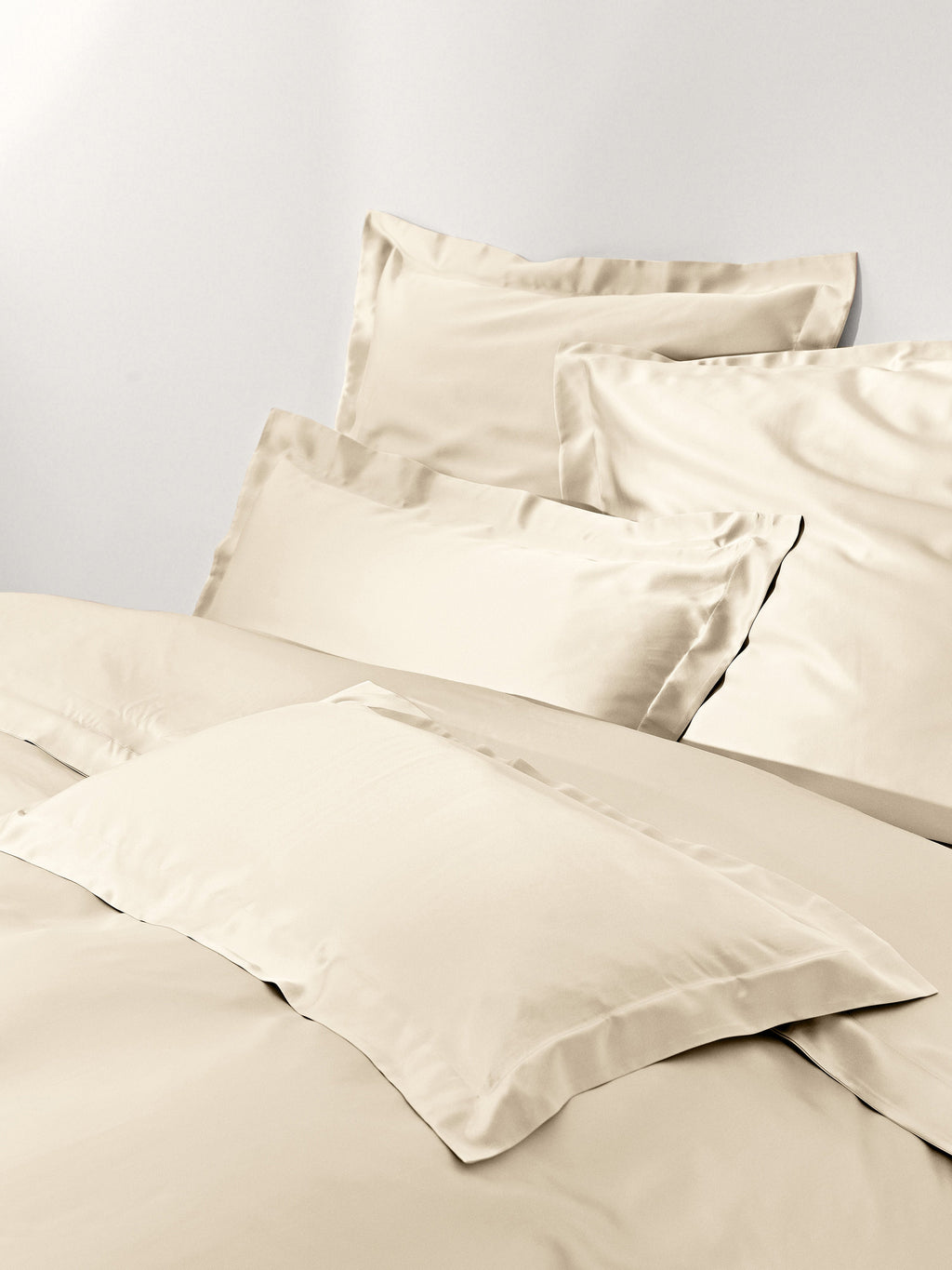 Gallery image 1 - Silk Duvet Cover Sylvie