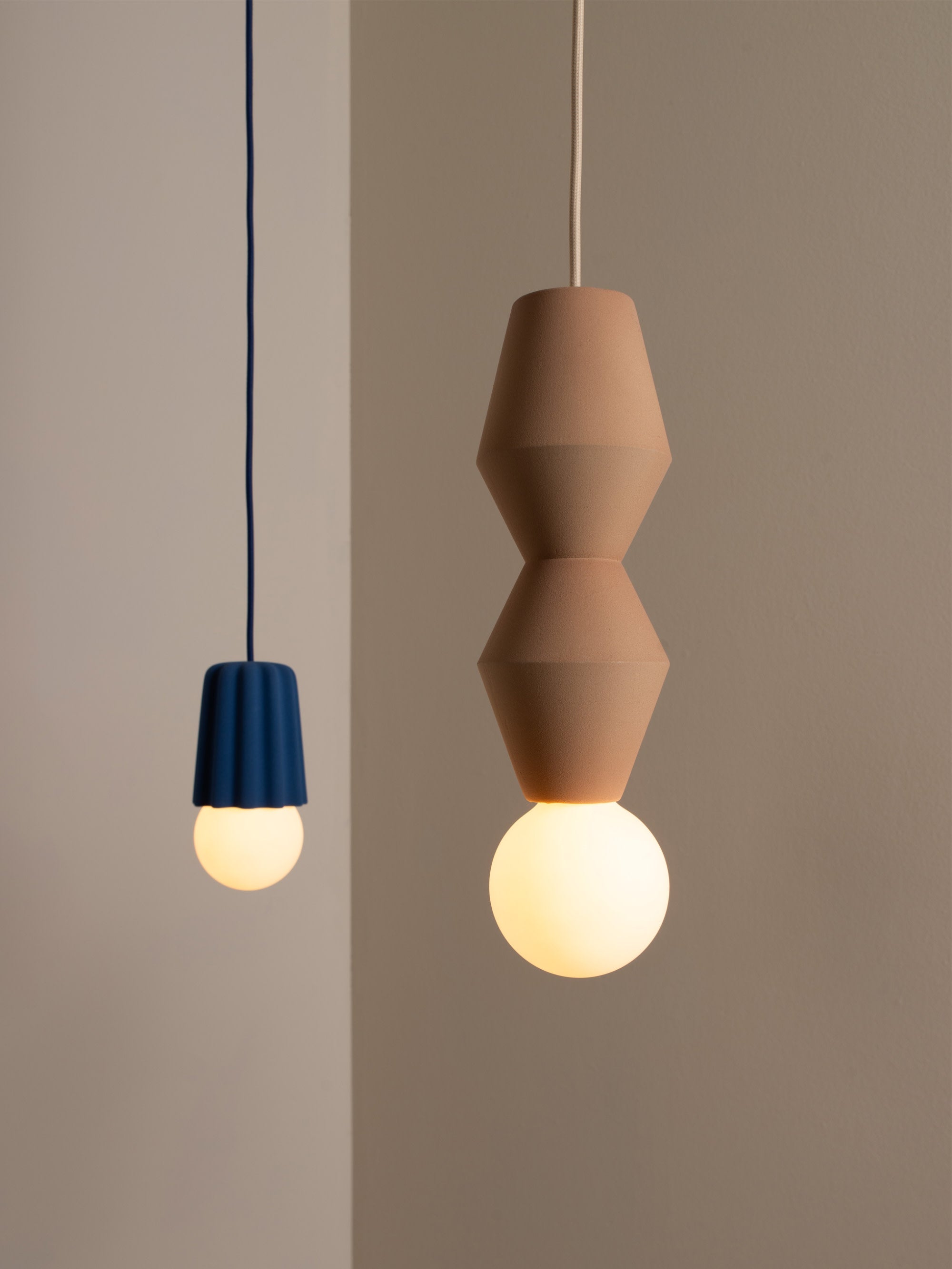 Small Handmade Dimmable Pendant Light STUCCO No. 1