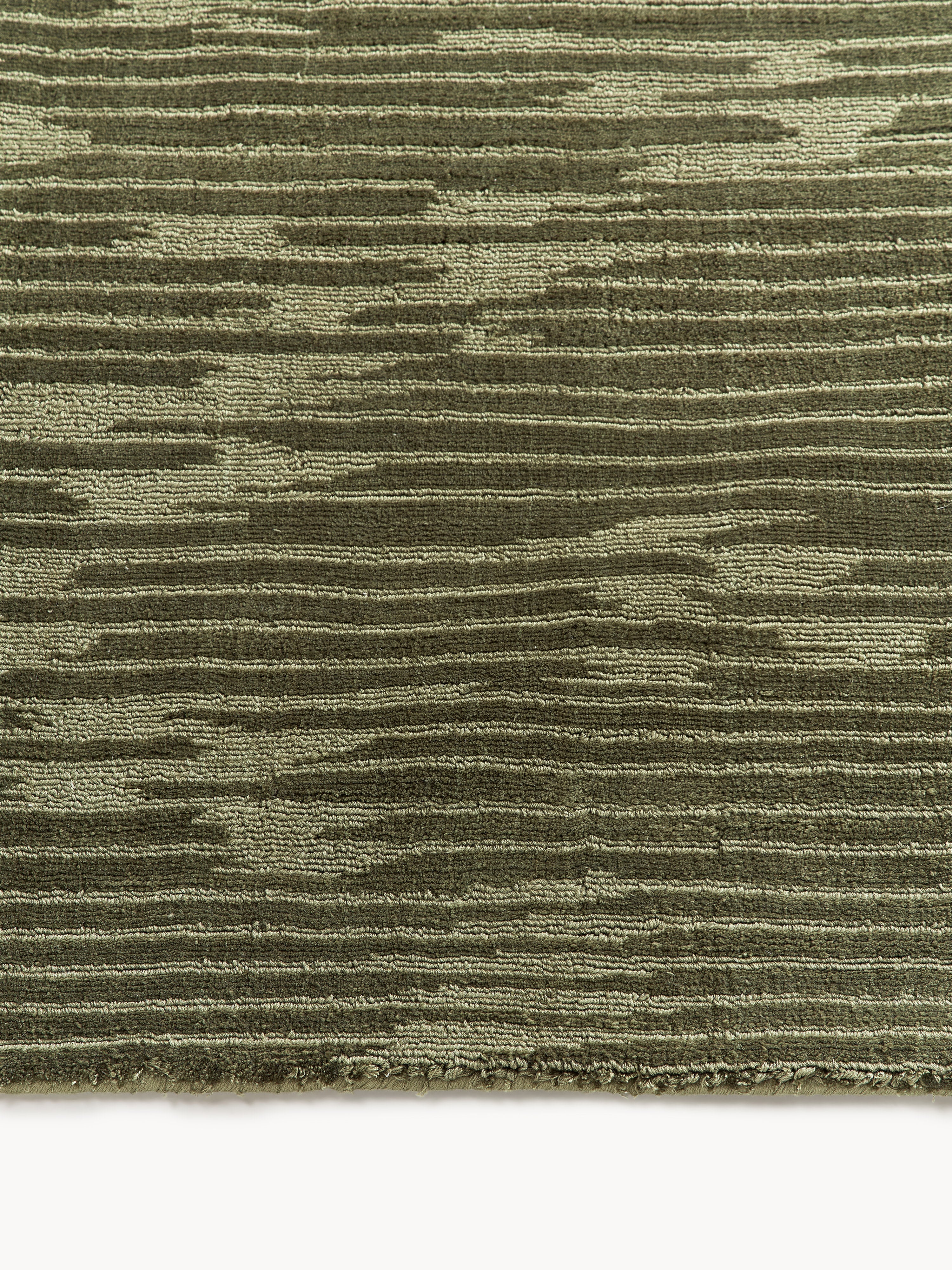 Oriana Hand-Woven Lyocell Rug