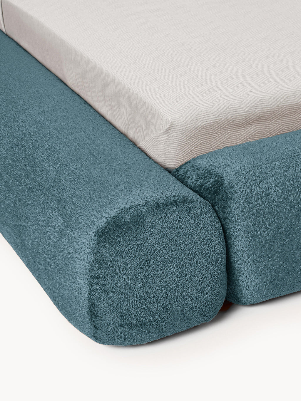 Wolke Upholstered Teddy Bouclé Bed with Storage