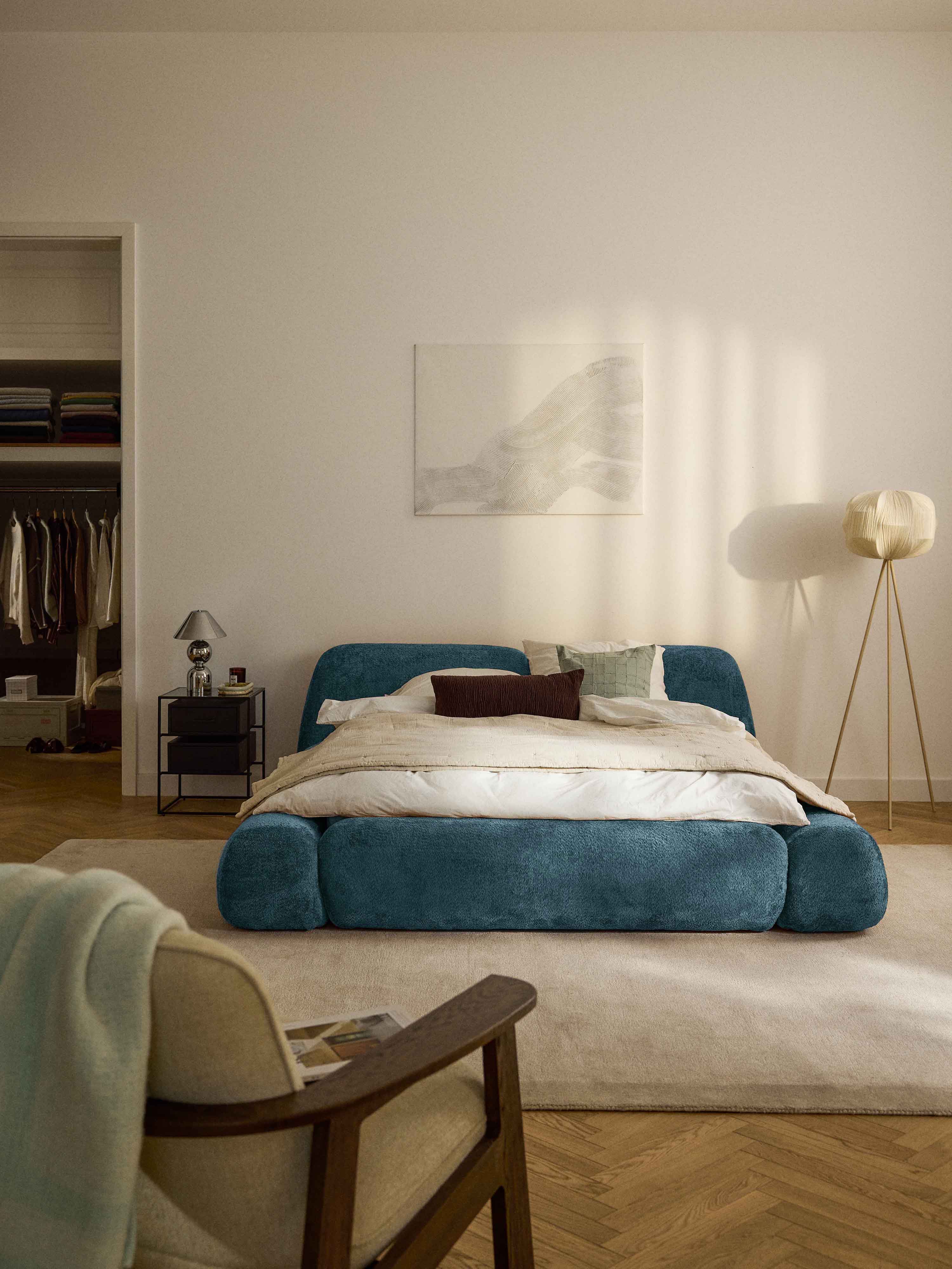 Wolke Upholstered Teddy Bouclé Bed with Storage
