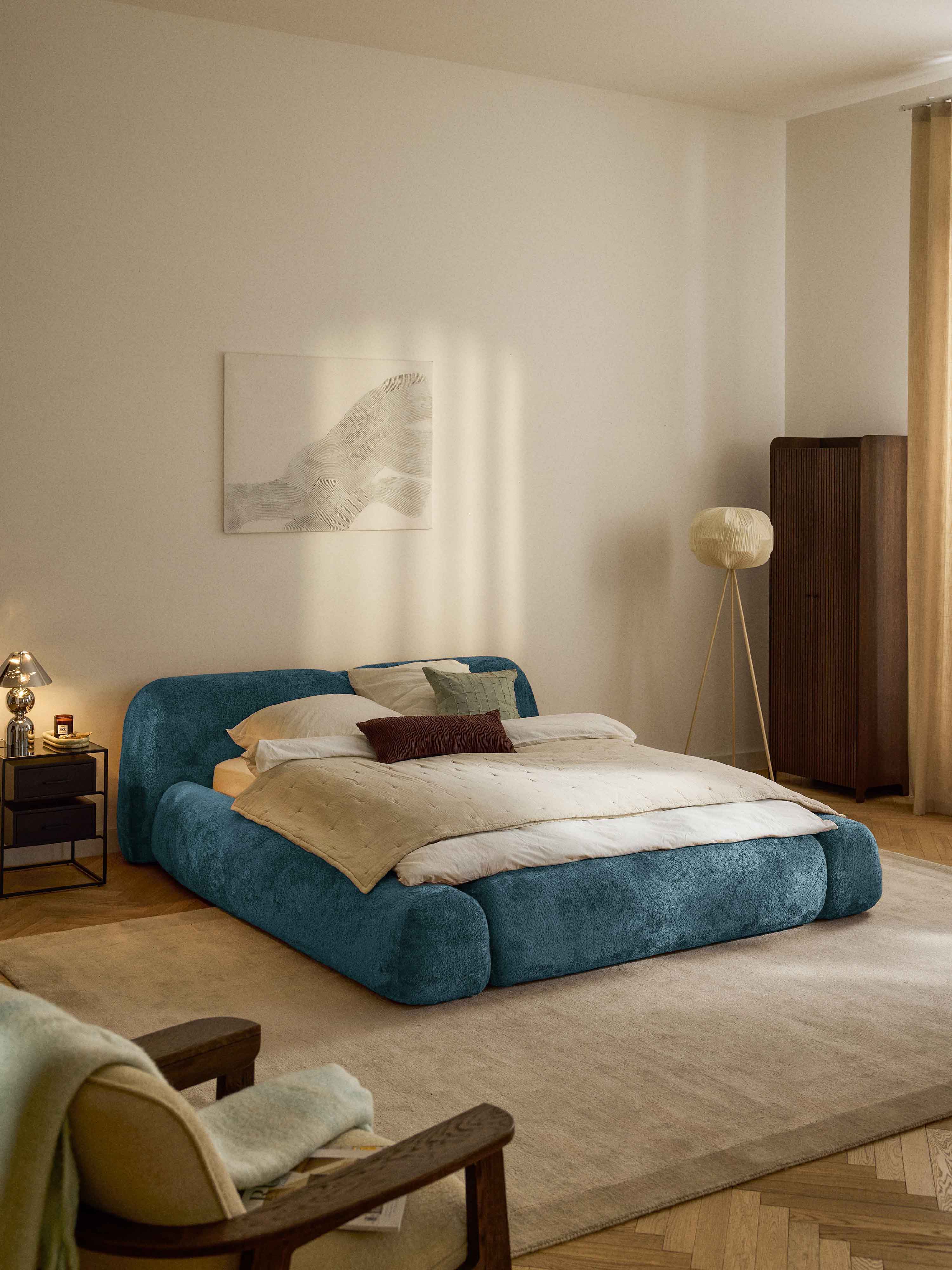 Wolke Upholstered Teddy Bouclé Bed