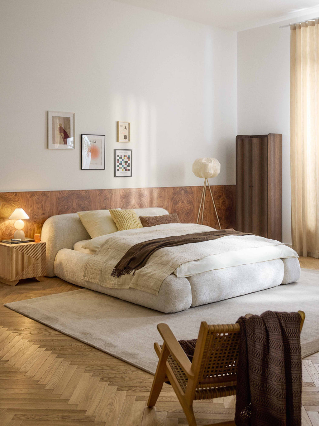 Wolke Upholstered Teddy Bouclé Bed